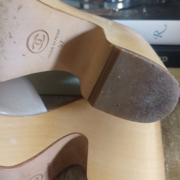 Chanel wood platform shoe - Picture 5 of 16